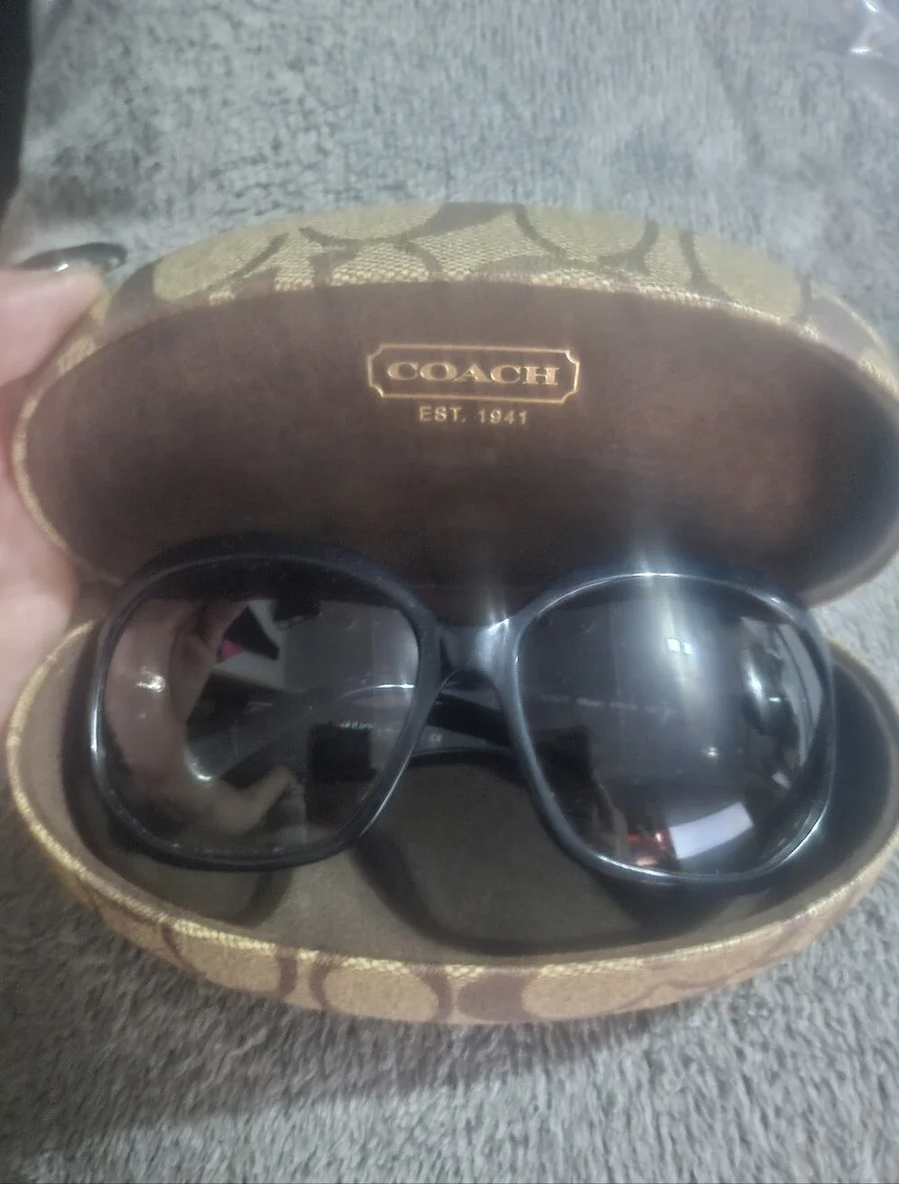 Coach Designer Sunglasses With Case NEW